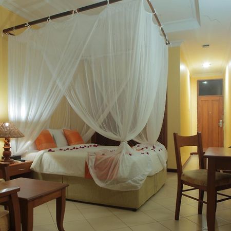 Giraffe Ocean View Hotel ดาร์เอสซาลาม ภายนอก รูปภาพ