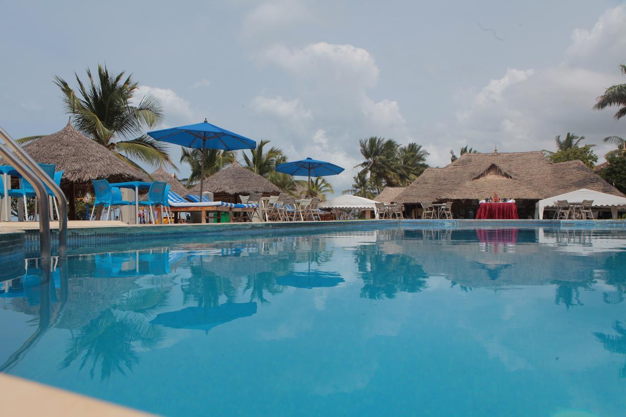 Giraffe Ocean View Hotel ดาร์เอสซาลาม ภายนอก รูปภาพ
